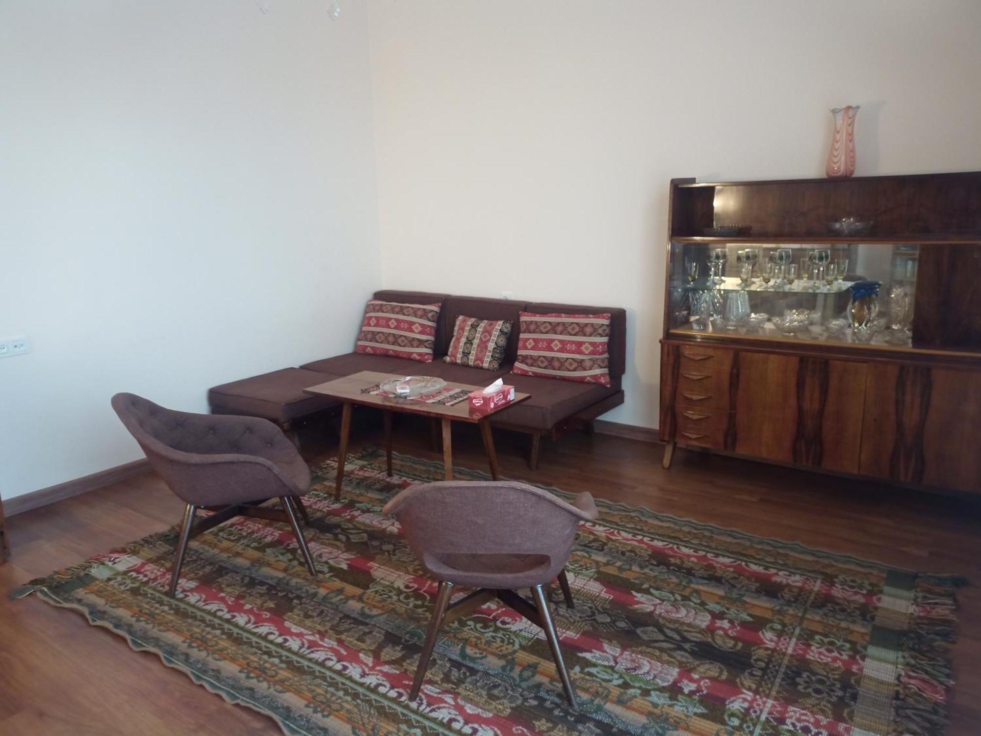 Spacious One Bedroom Apartment In The City Centre Erevan Exterior foto